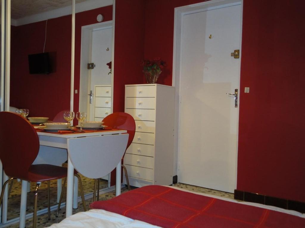 Studio Framboise Proche Paris Et Disneyland Gagny Exterior foto